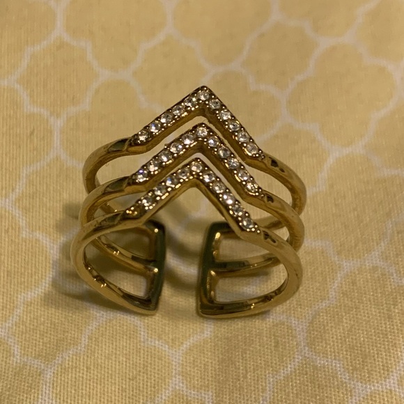 Jewelry - Ring